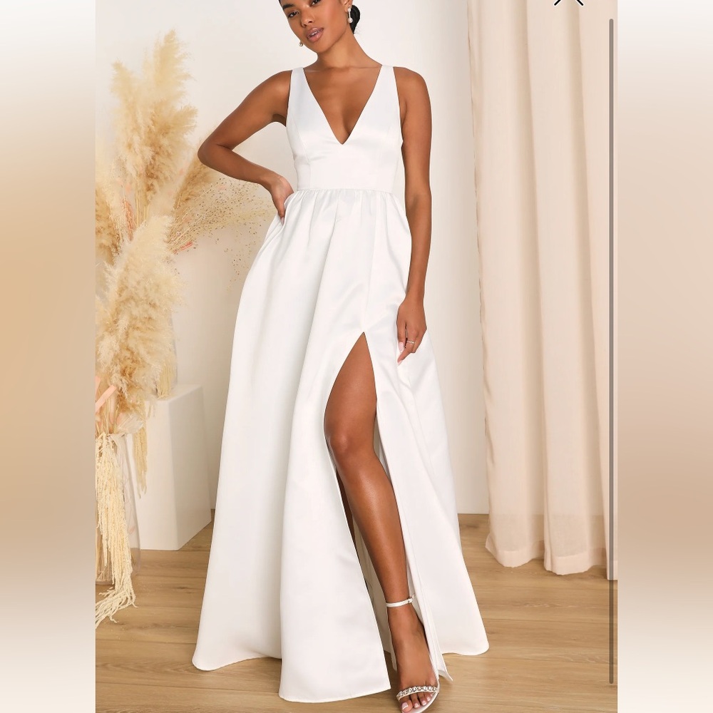 Nwt Lulus Blissfully Beloved Ivory Backless A-Line Bow Maxi Dress